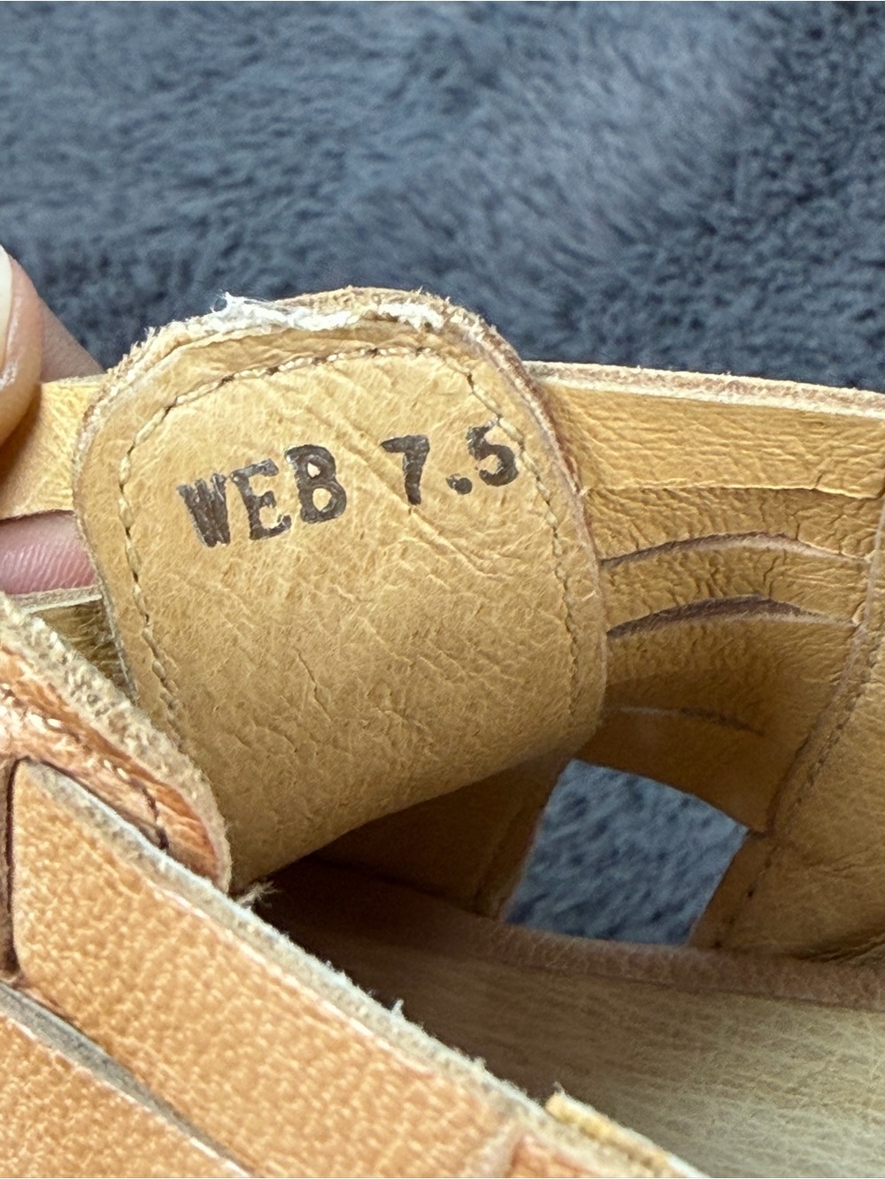 Chocolat Blu Women’s 7.5 Tan Leather Woven Cork Platform Wedge Sandals - Picture 3 of 12